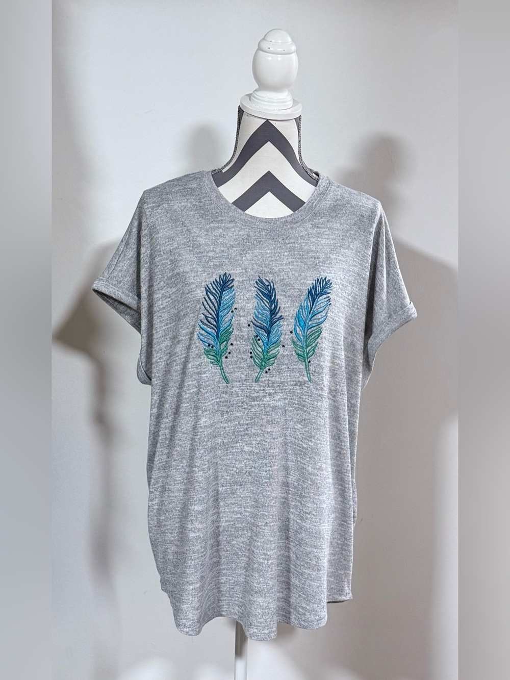 My Danielle Women's Grey Embellished Feather Knit Relaxed Top Size XL